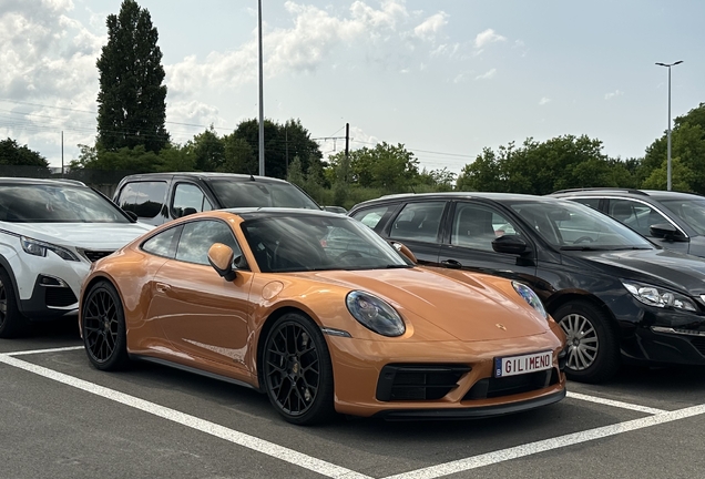 Porsche 992 Carrera GTS