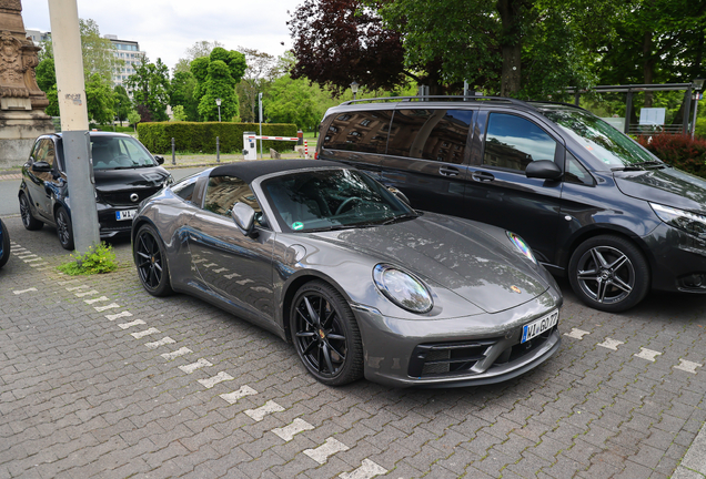 Porsche 992 Targa 4 GTS