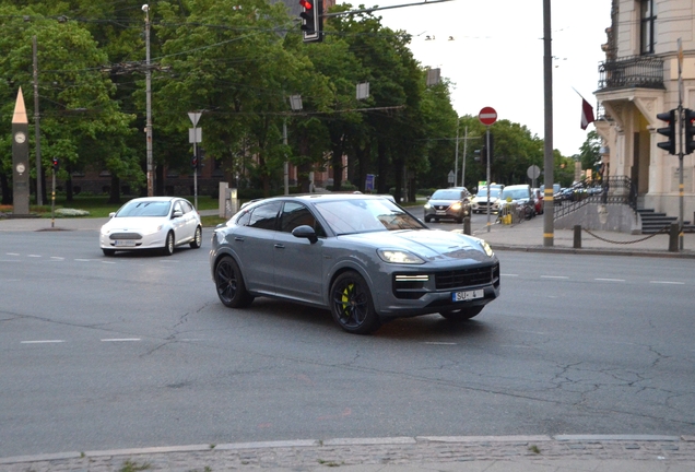 Porsche Cayenne Coupé Turbo E-Hybrid