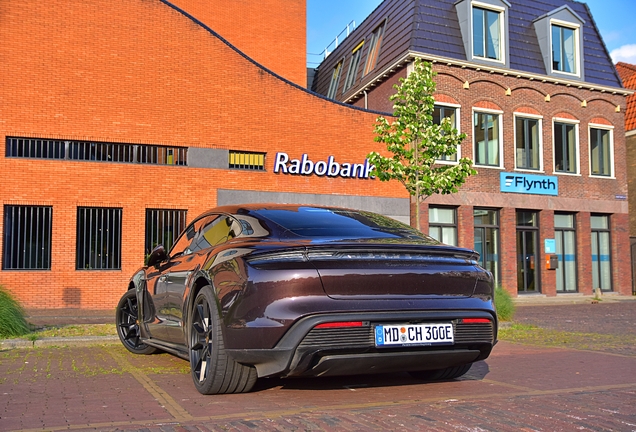 Porsche Taycan GTS