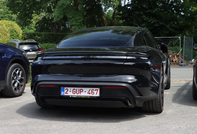 Porsche Taycan GTS