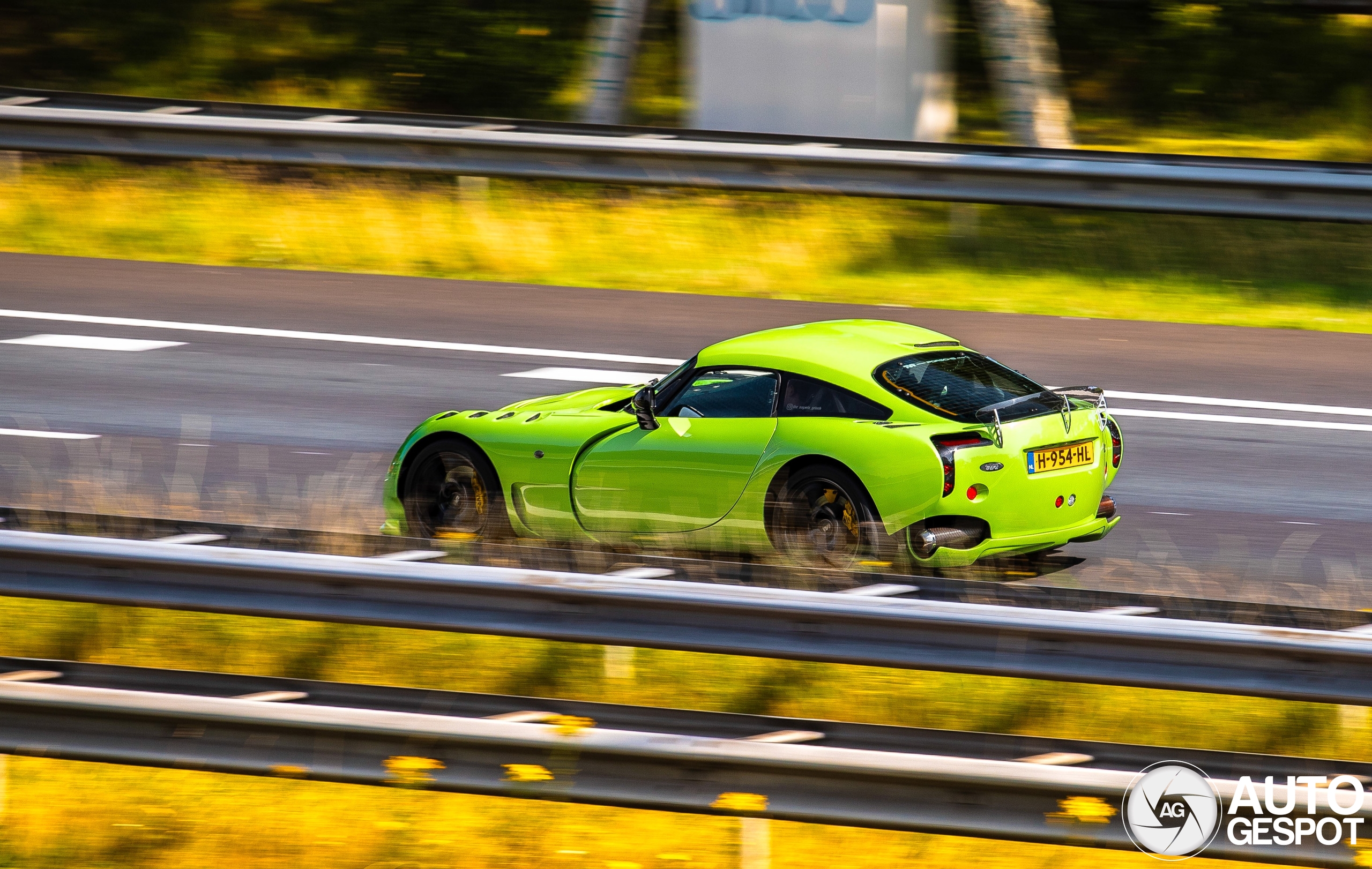 TVR Sagaris