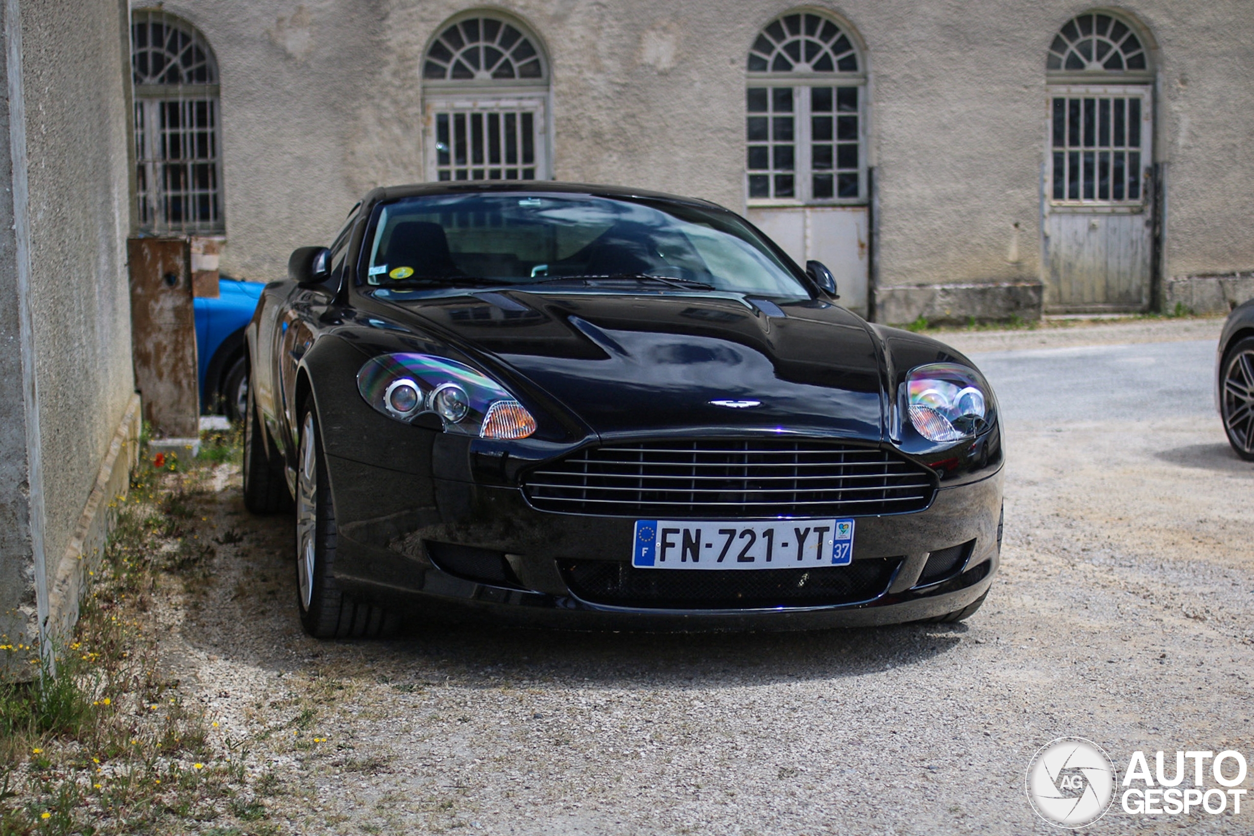 Aston Martin DB9