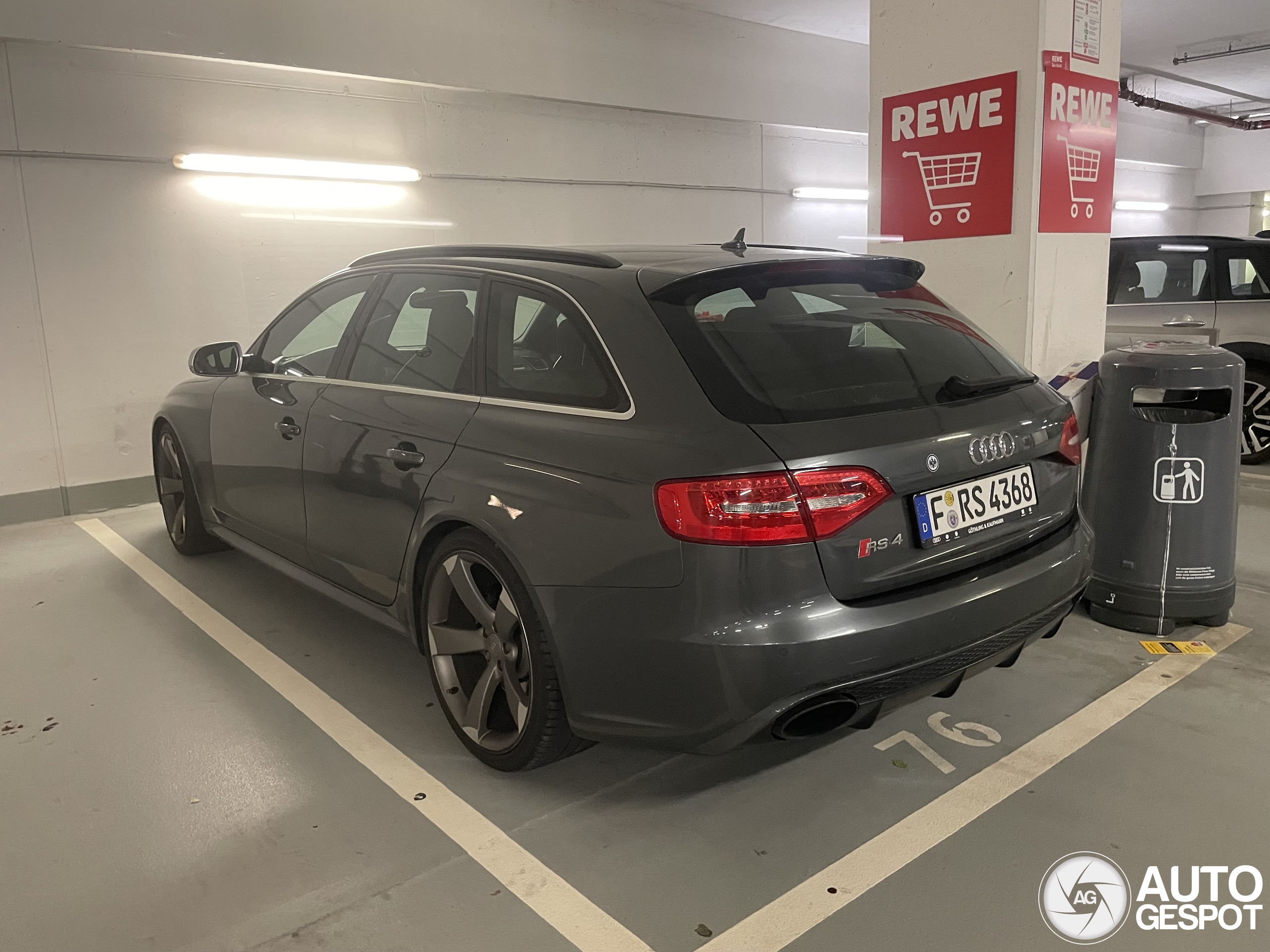 Audi RS4 Avant B8