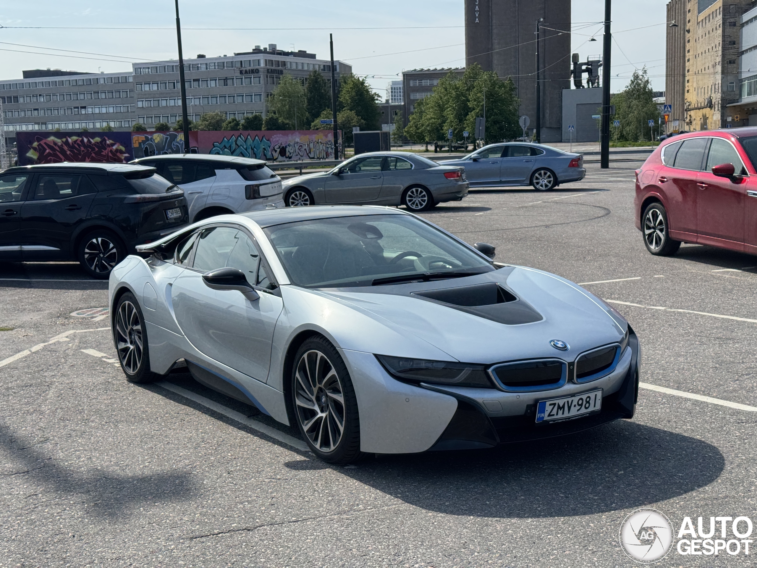 BMW i8