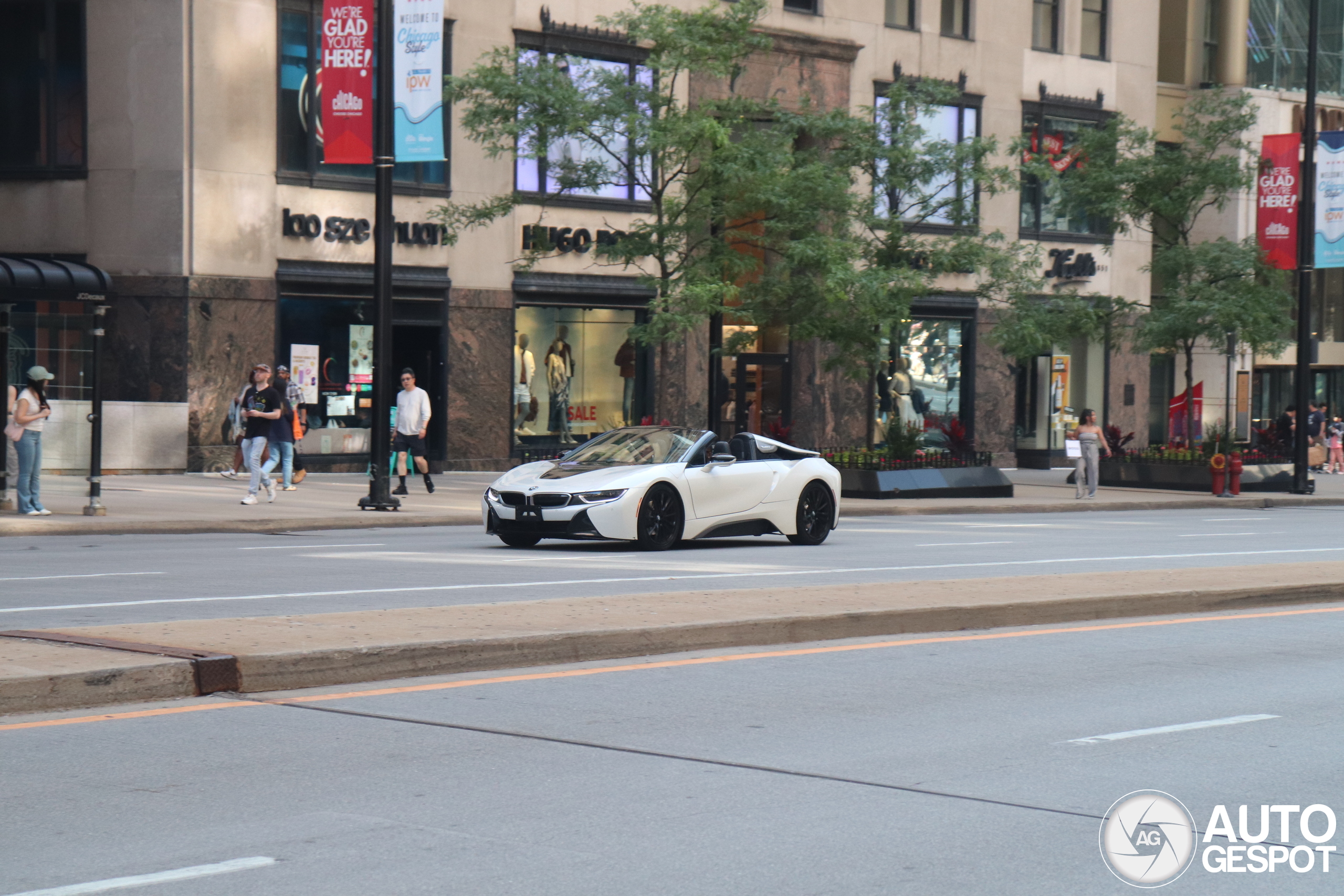BMW i8 Roadster