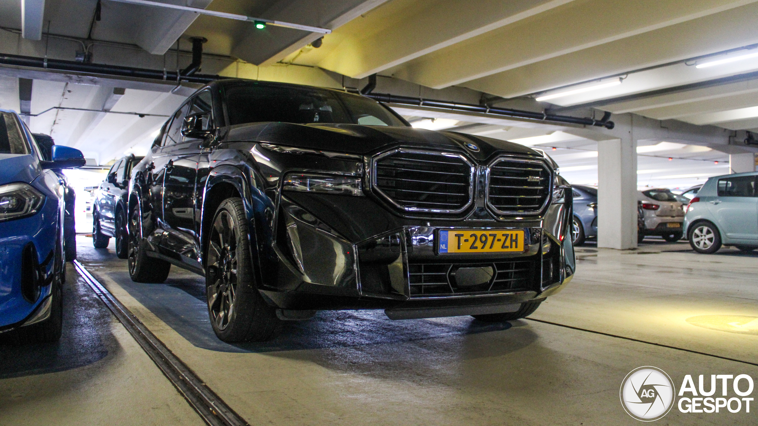 BMW XM G09
