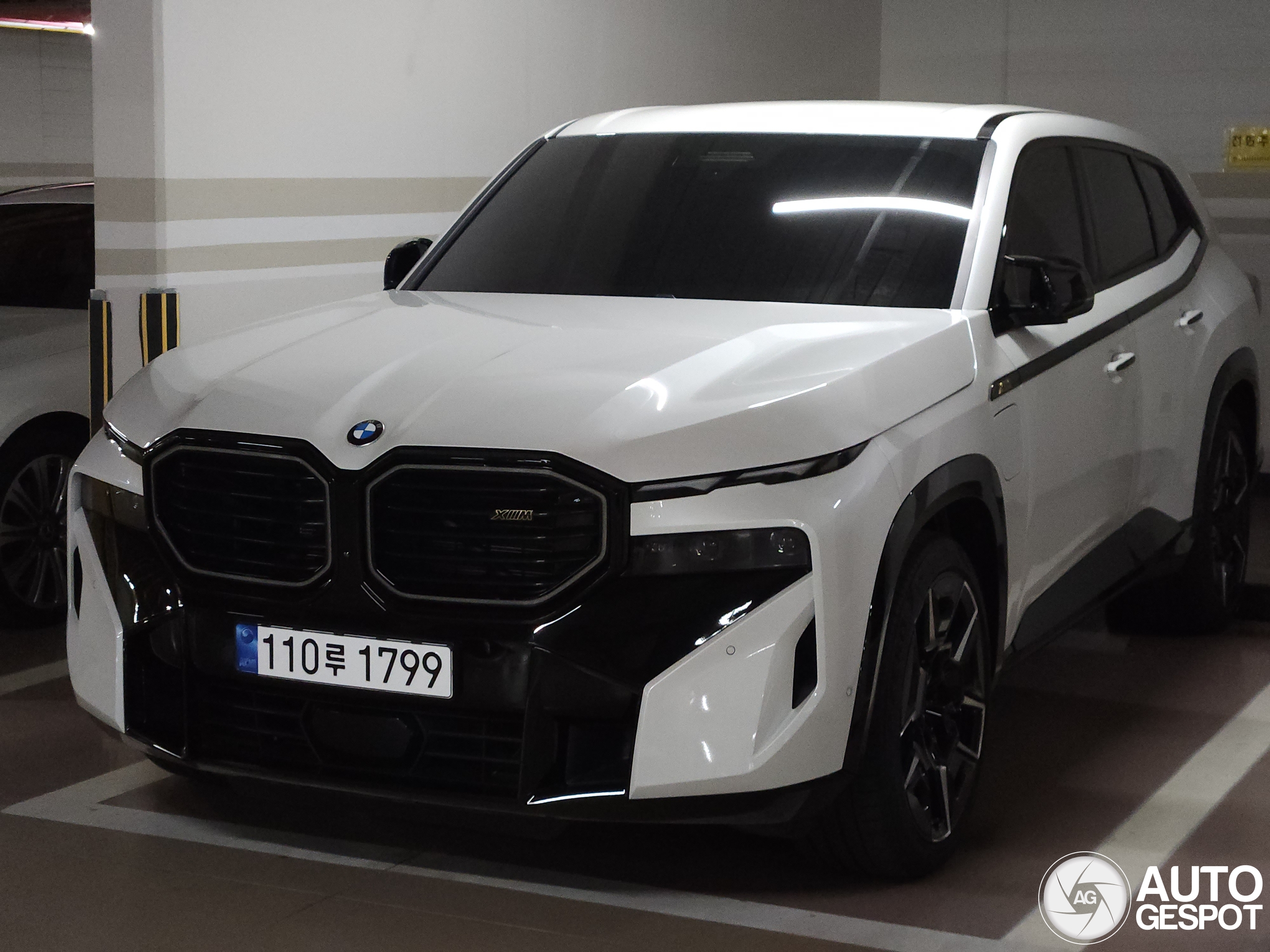 BMW XM G09
