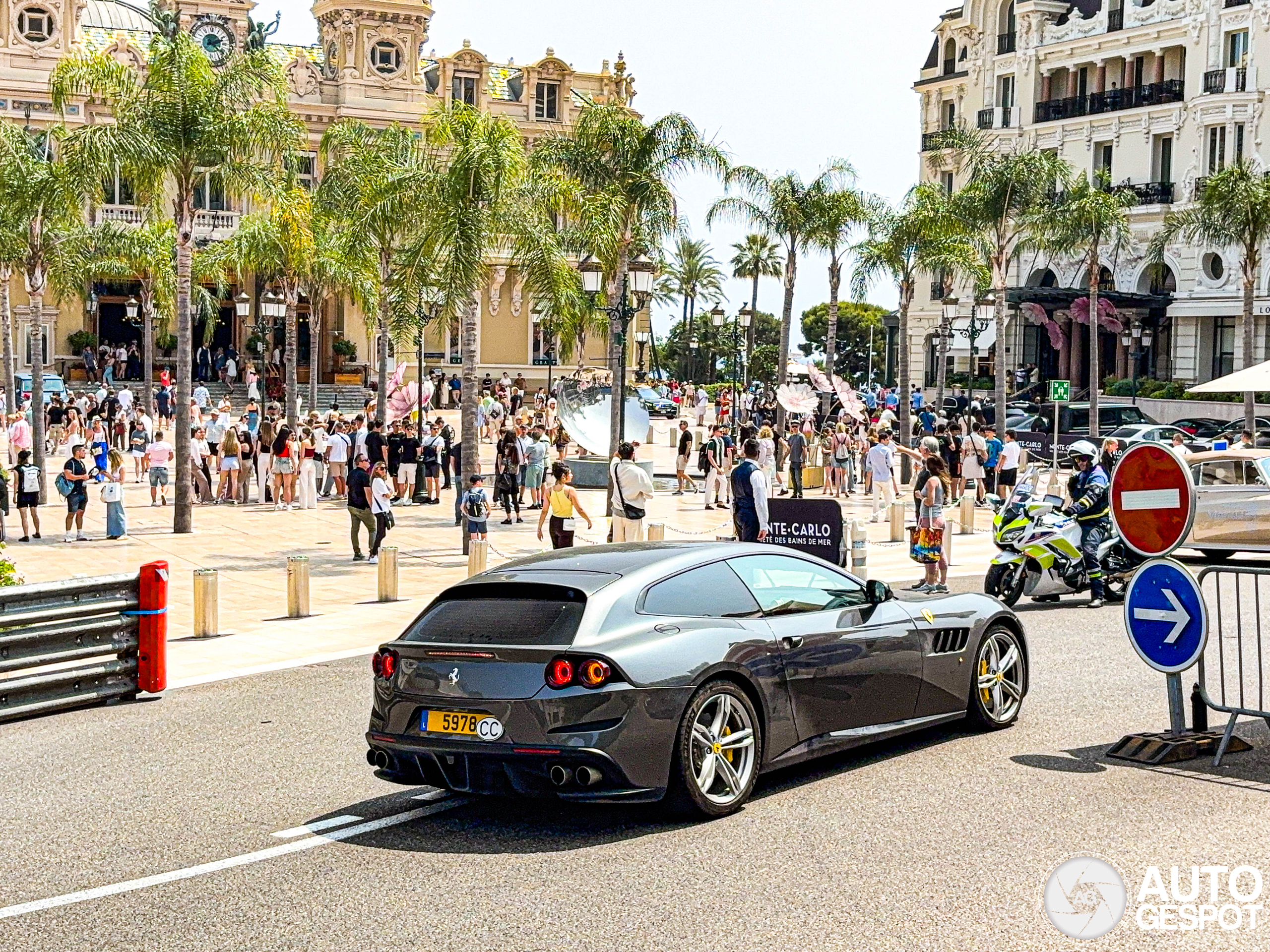 Ferrari GTC4Lusso T