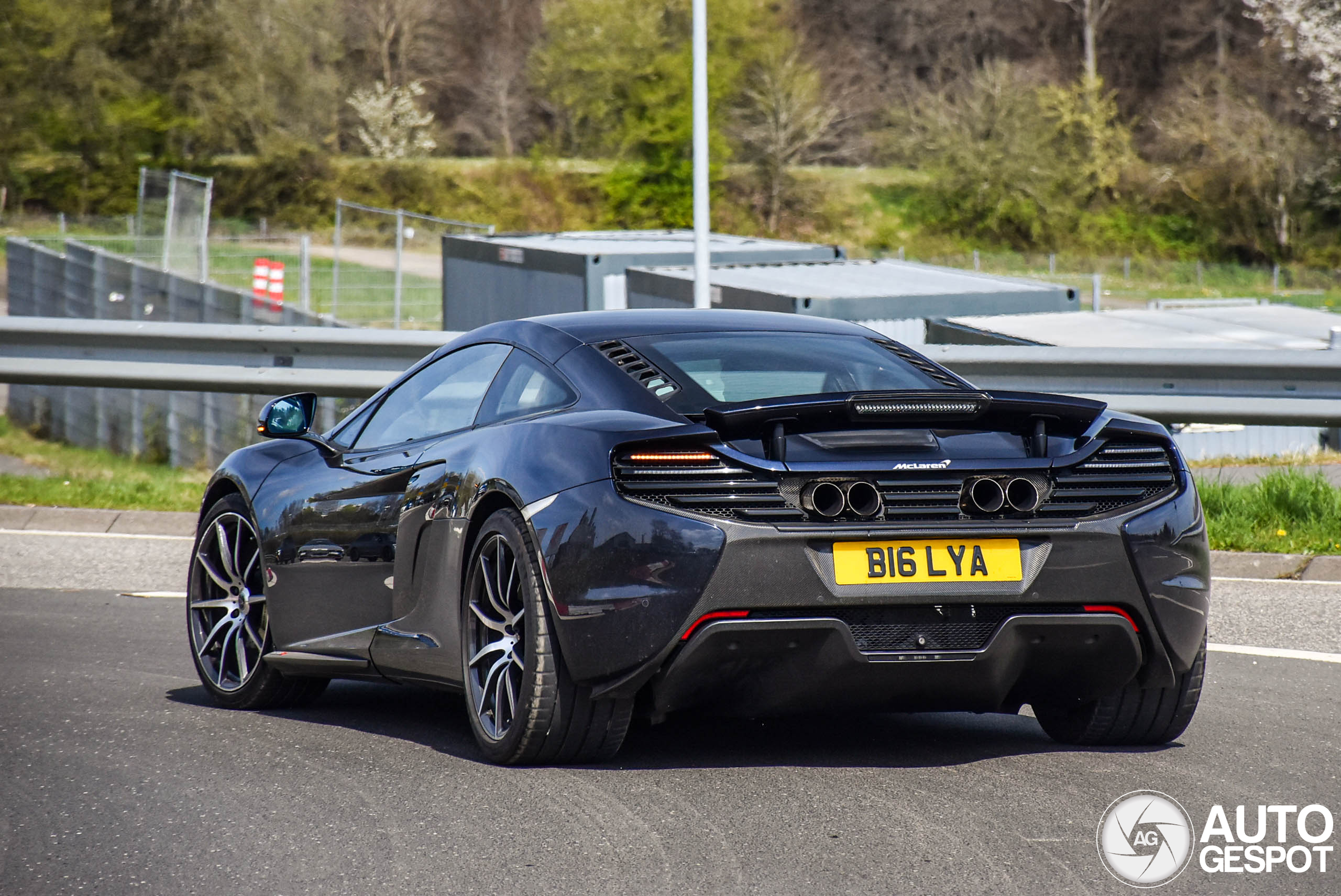 McLaren 650S