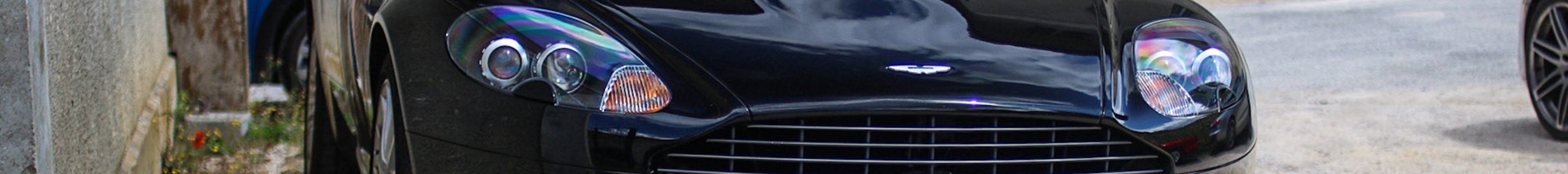 Aston Martin DB9