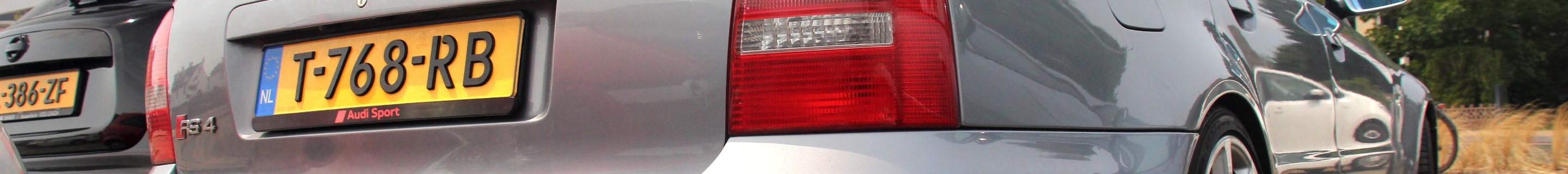 Audi RS4 Avant B5