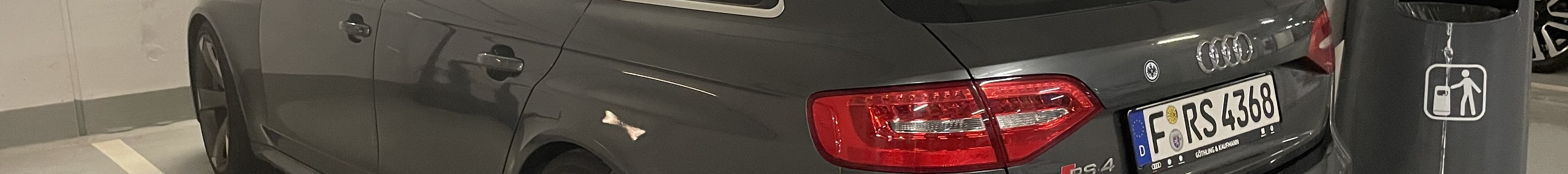 Audi RS4 Avant B8