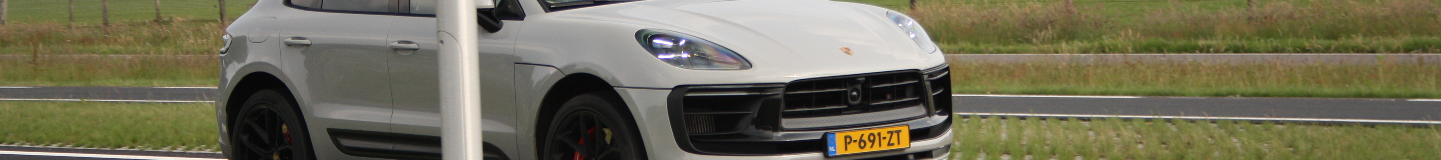 Porsche 95B Macan GTS MkIII