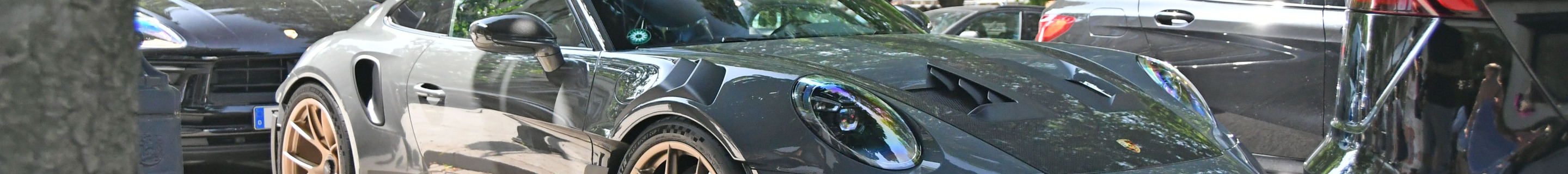 Porsche 992 GT3 RS Weissach Package