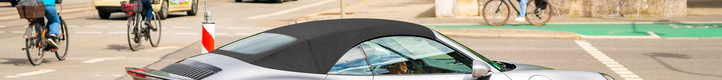 Porsche 992 Turbo Cabriolet
