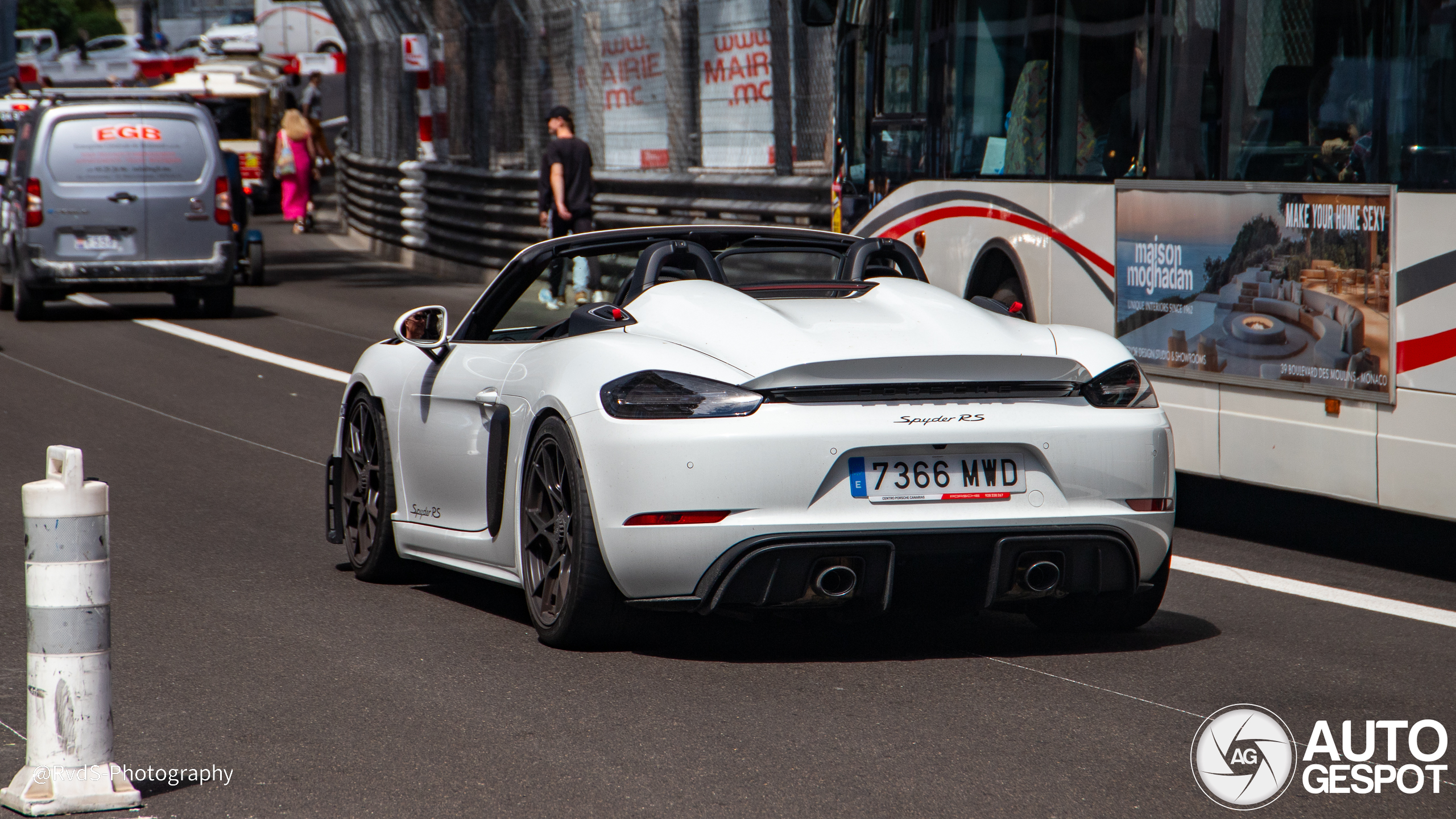 Porsche 718 Spyder RS