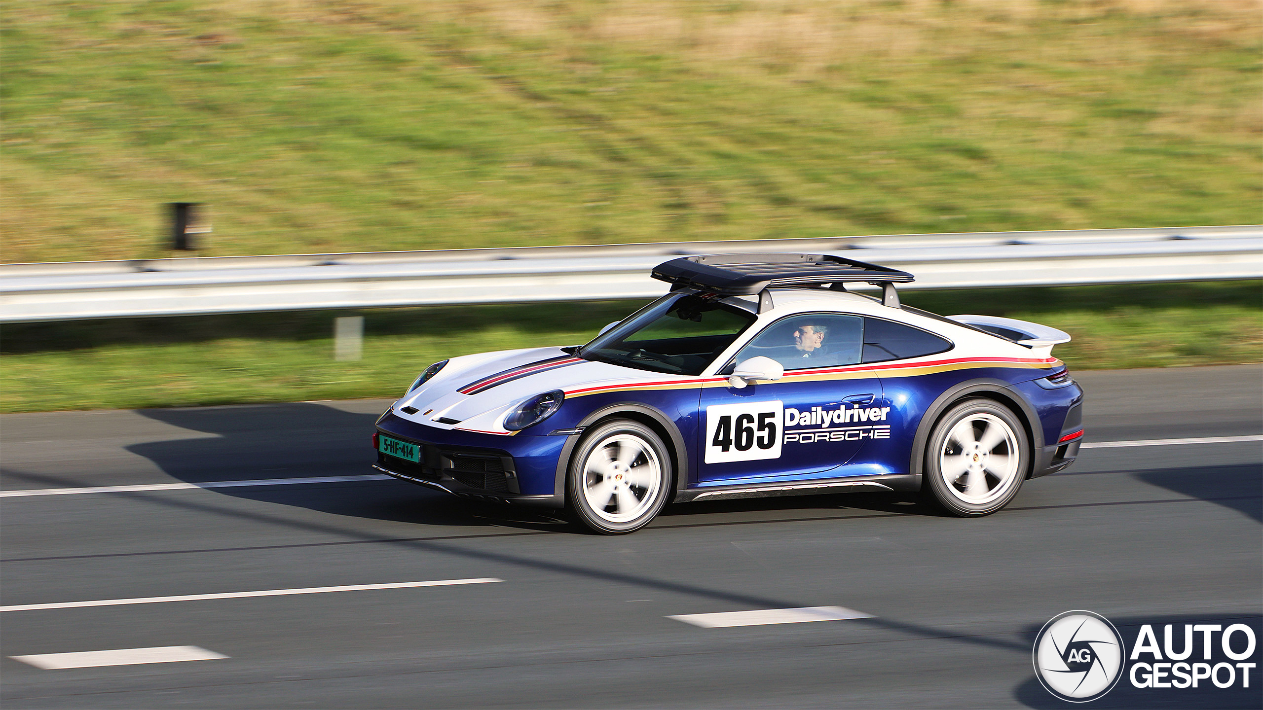 Porsche 992 Dakar