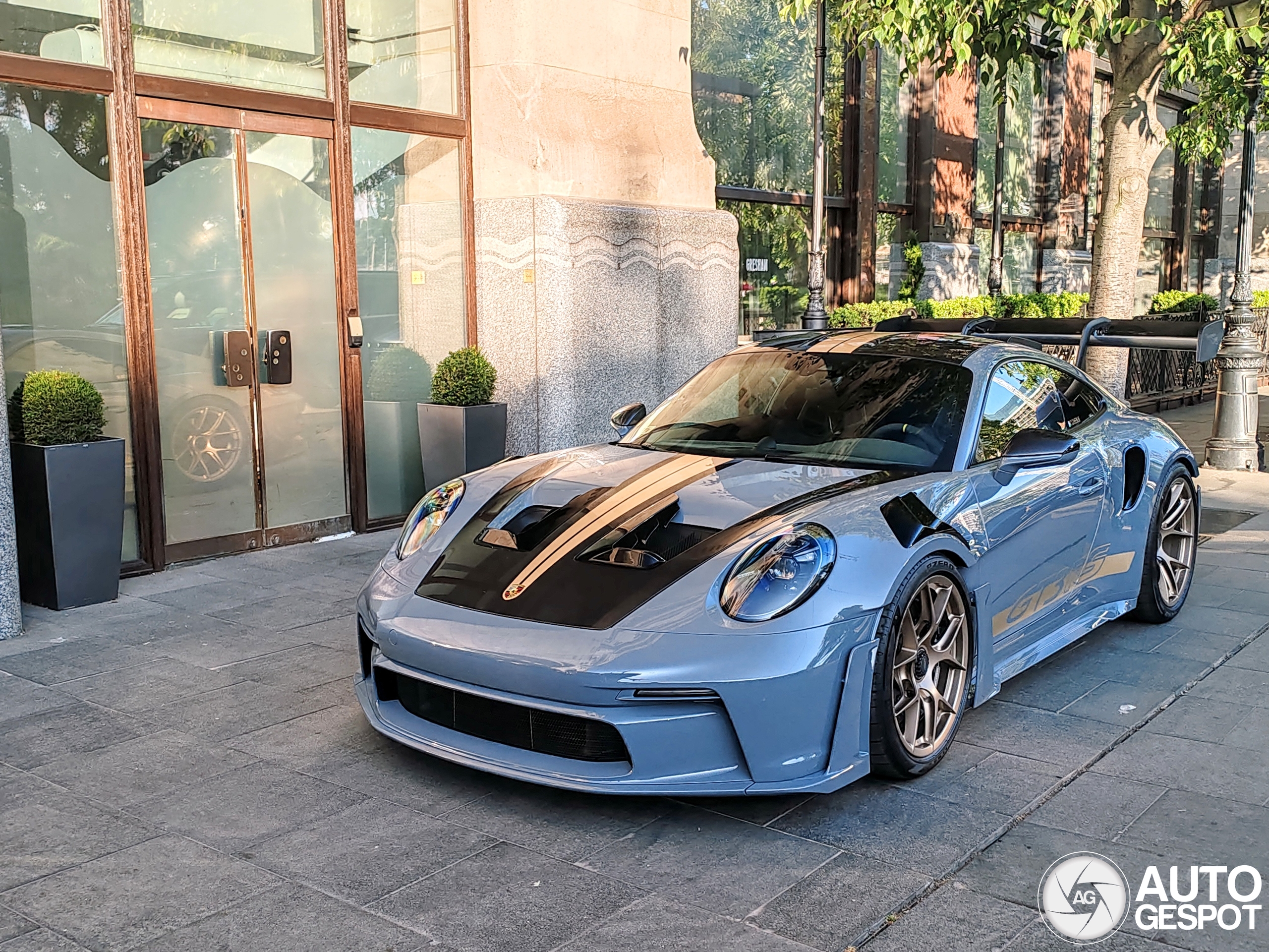 Porsche 992 GT3 RS Weissach Package
