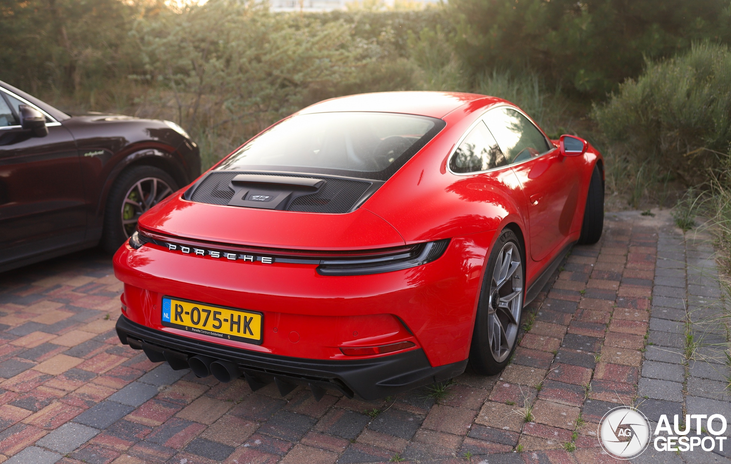 Porsche 992 GT3 Touring