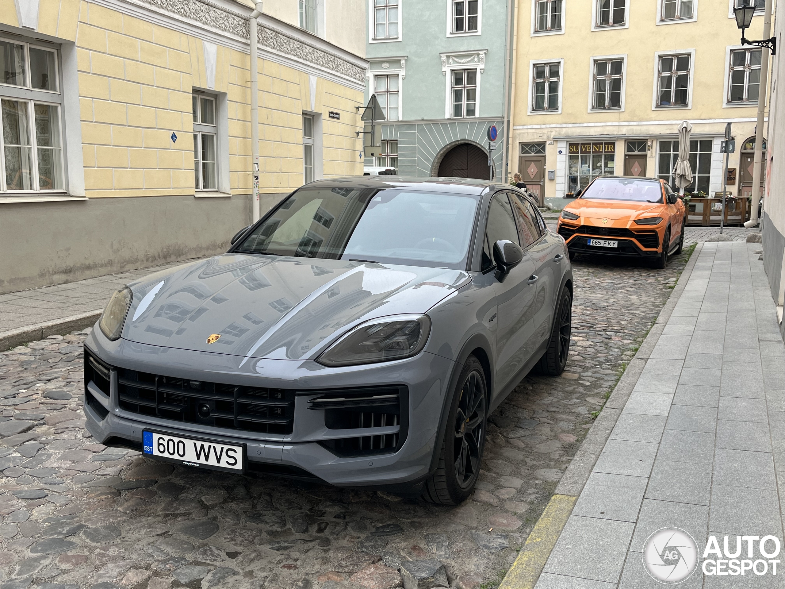 Porsche Cayenne Coupé Turbo E-Hybrid