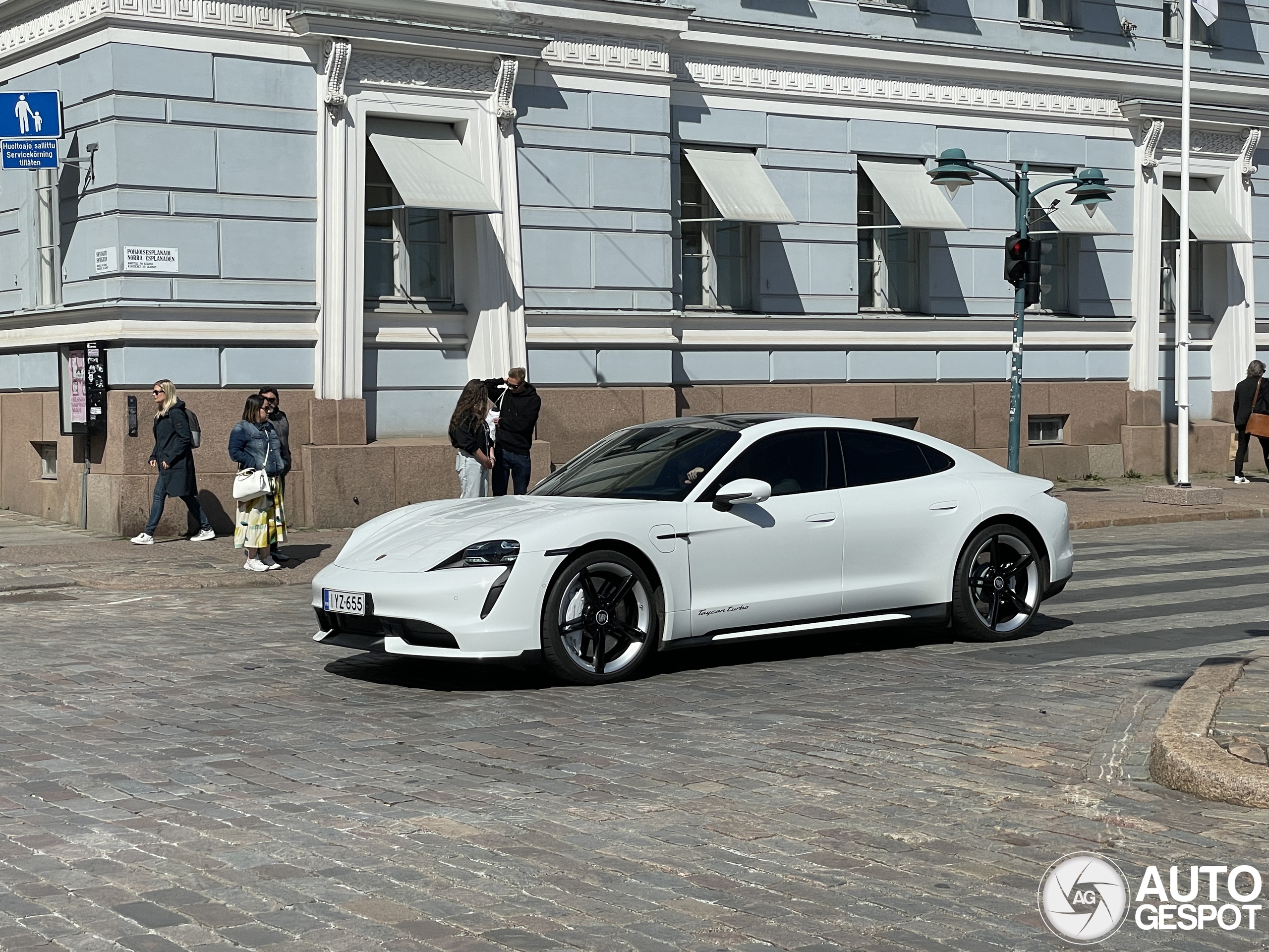 Porsche Taycan Turbo