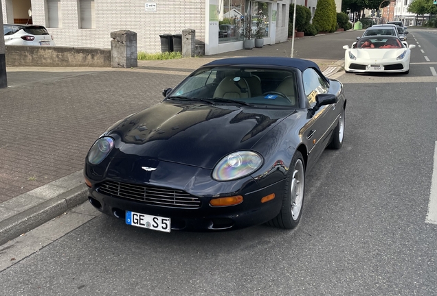 Aston Martin DB7 Volante