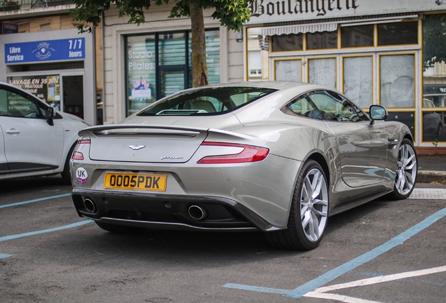 Aston Martin Vanquish 2013