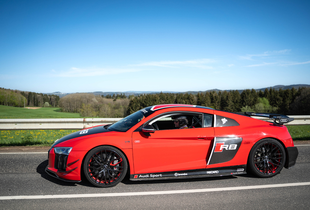 Audi R8 V10 Plus 2015