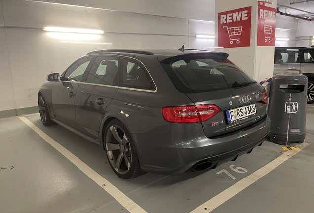Audi RS4 Avant B8