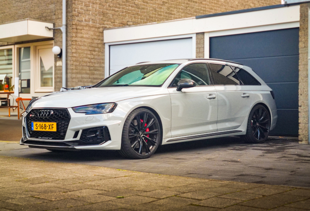 Audi RS4 Avant B9