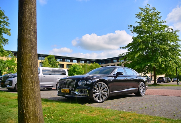 Bentley Flying Spur V8 2021