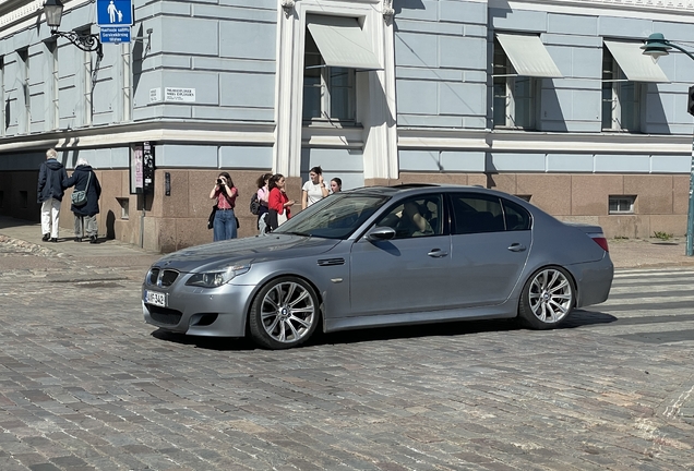 BMW M5 E60 2005