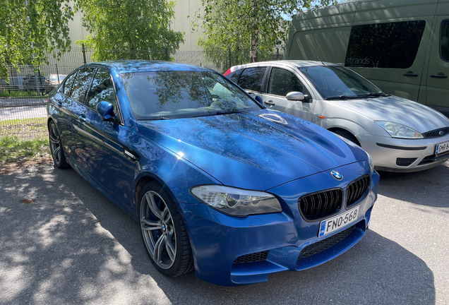 BMW M5 F10 2011