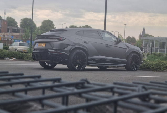 Lamborghini Urus S