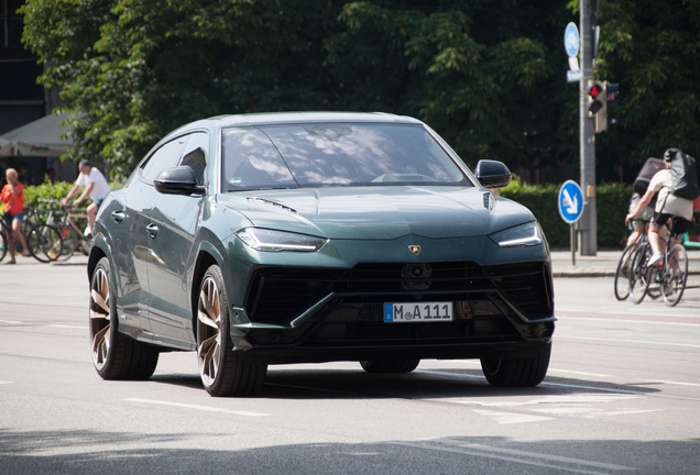 Lamborghini Urus S
