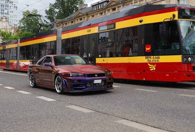 Nissan Skyline R34 GT-R