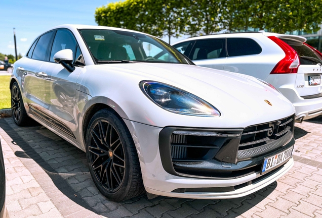 Porsche 95B Macan GTS MkIII
