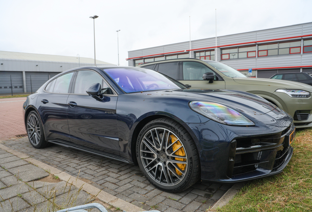 Porsche 972 Panamera Turbo E-Hybrid