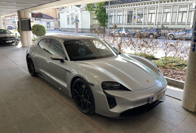 Porsche Taycan GTS Sport Turismo
