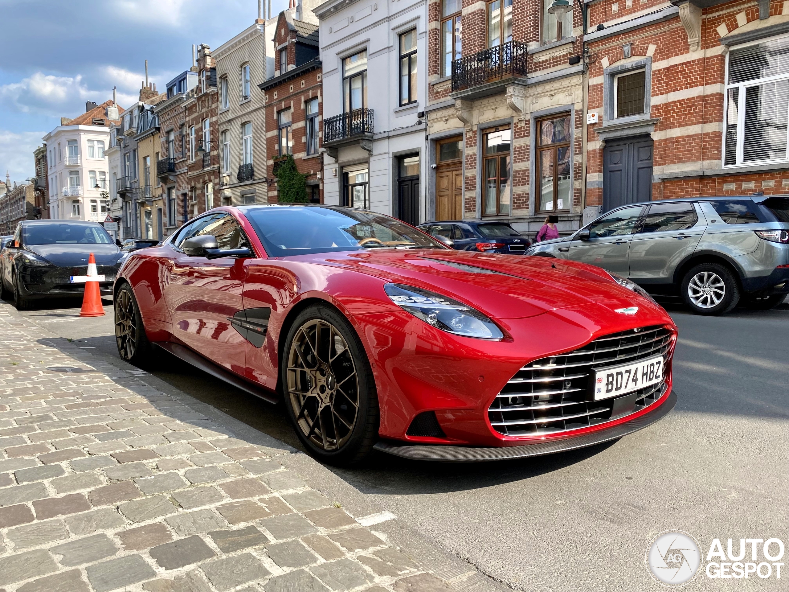 Aston Martin Vanquish 2025