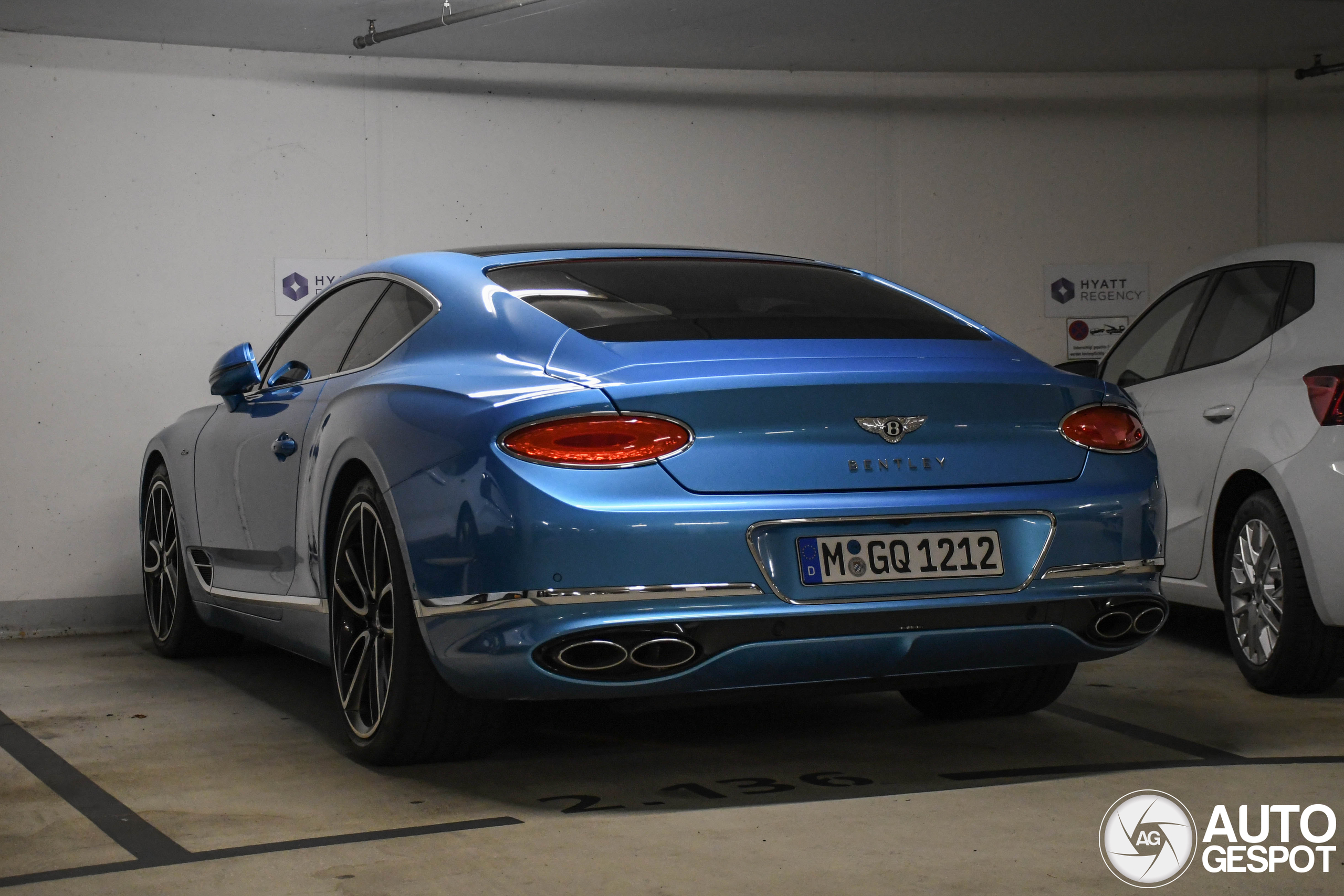 Bentley Continental GT V8 Azure