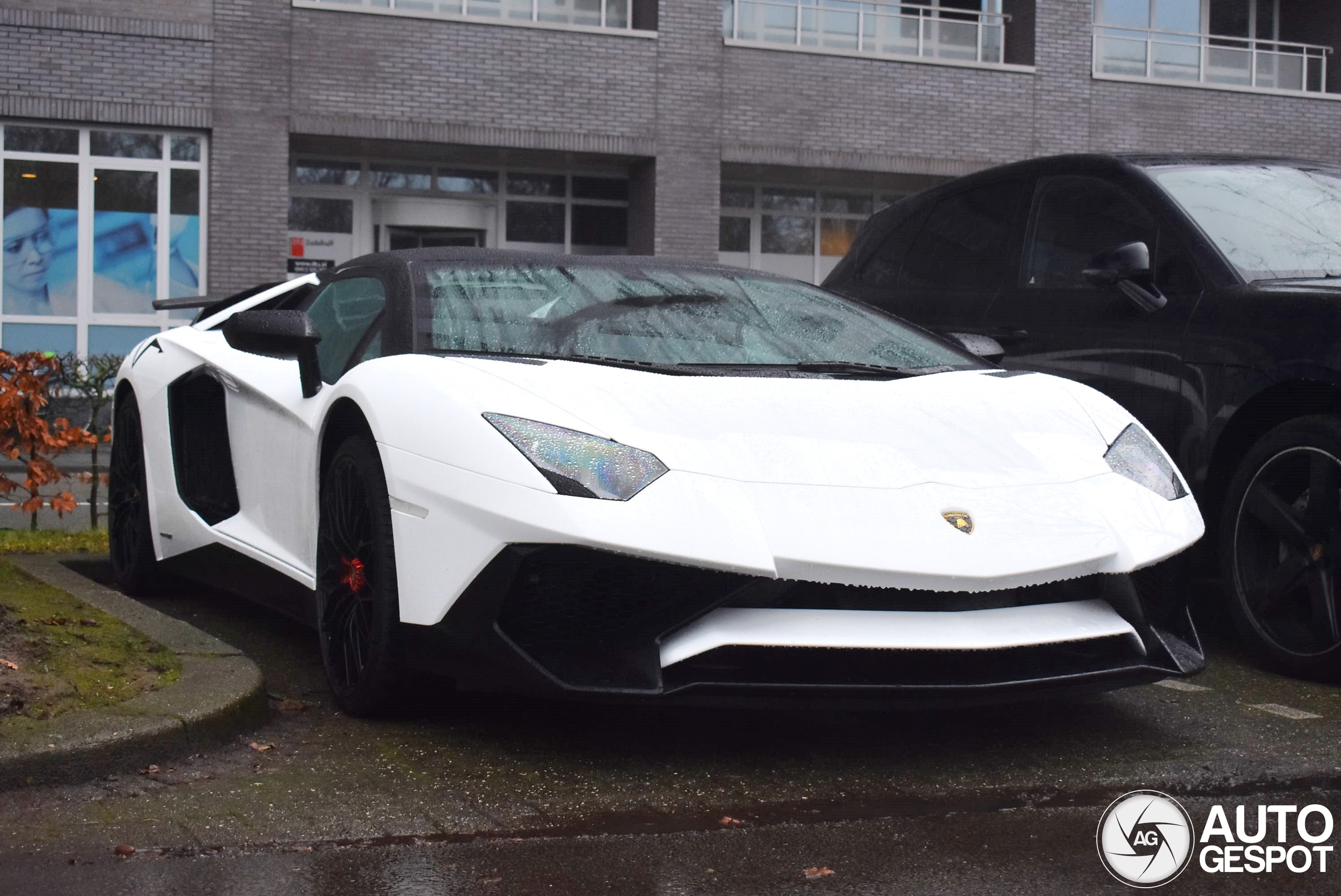 Lamborghini Aventador LP750-4 SuperVeloce Roadster