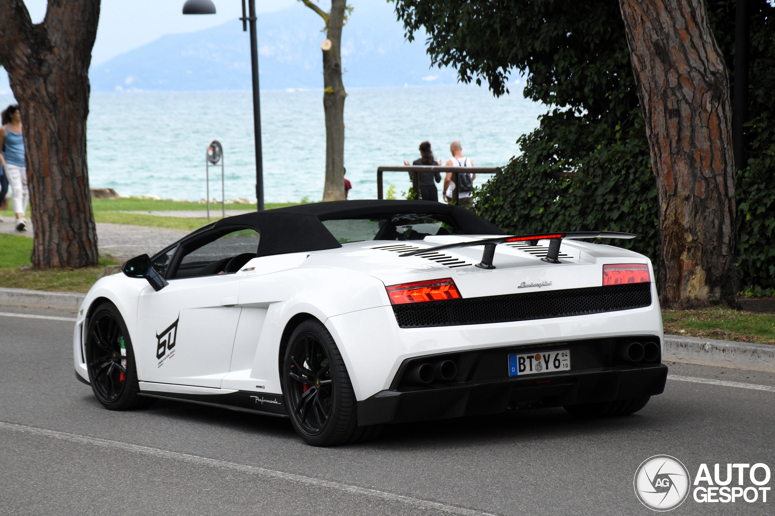 Lamborghini Gallardo LP570-4 Spyder Performante