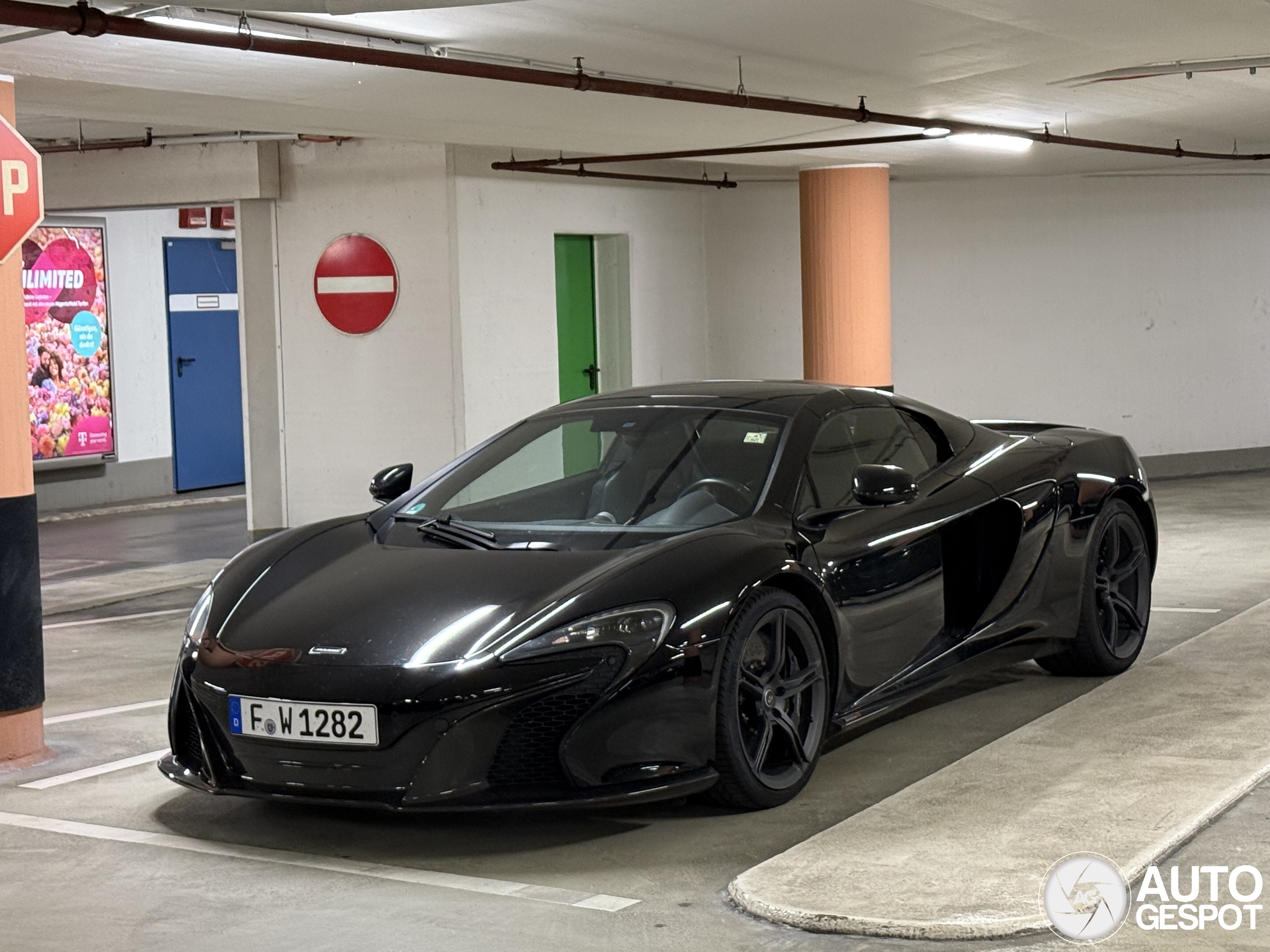 McLaren 650S