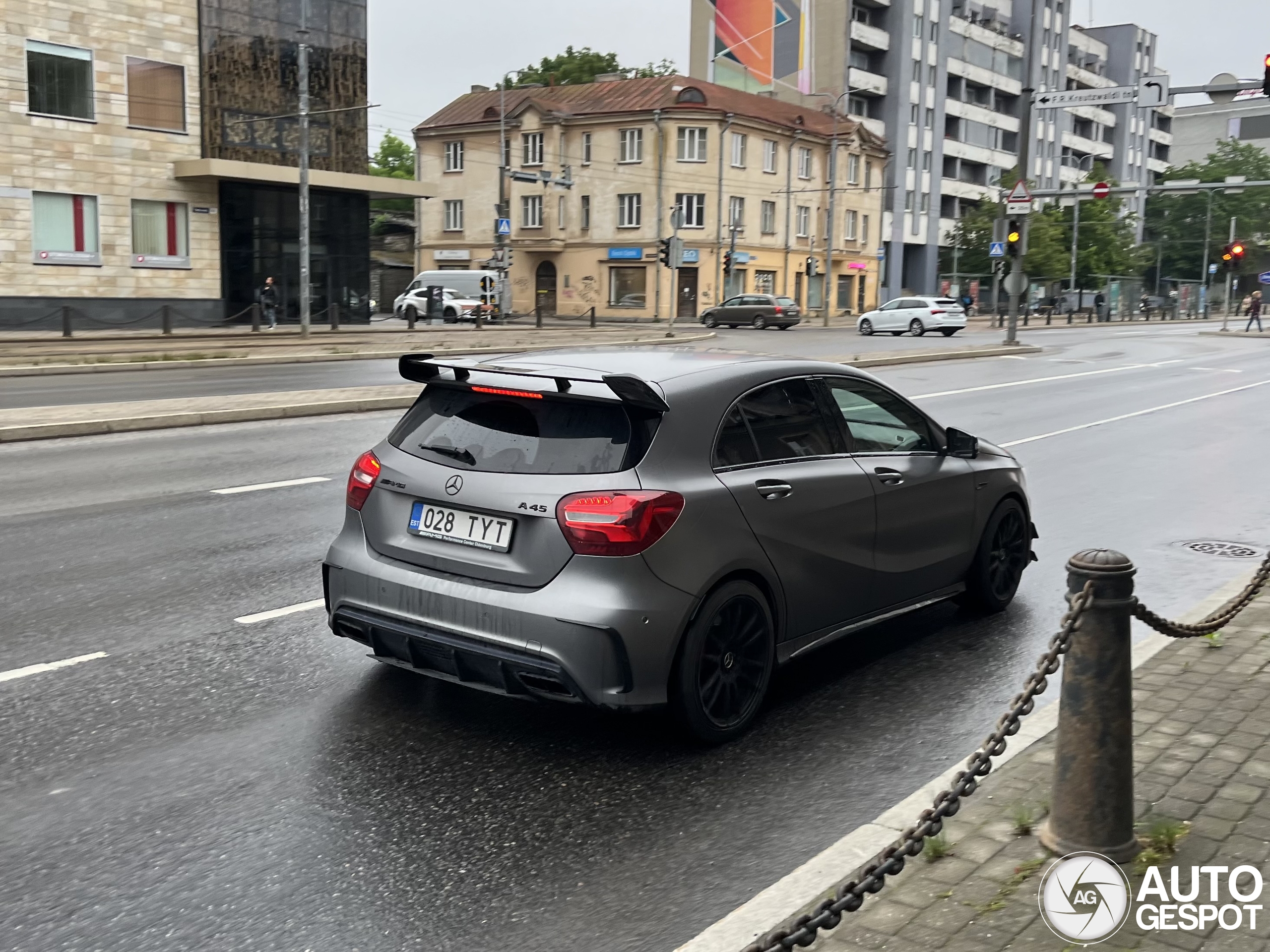 Mercedes-AMG A 45 W176 2015