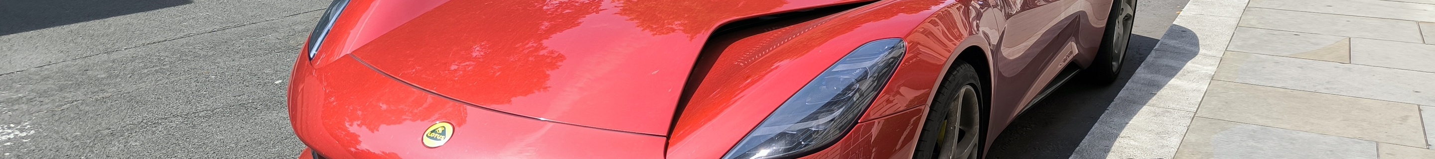 Lotus Emira