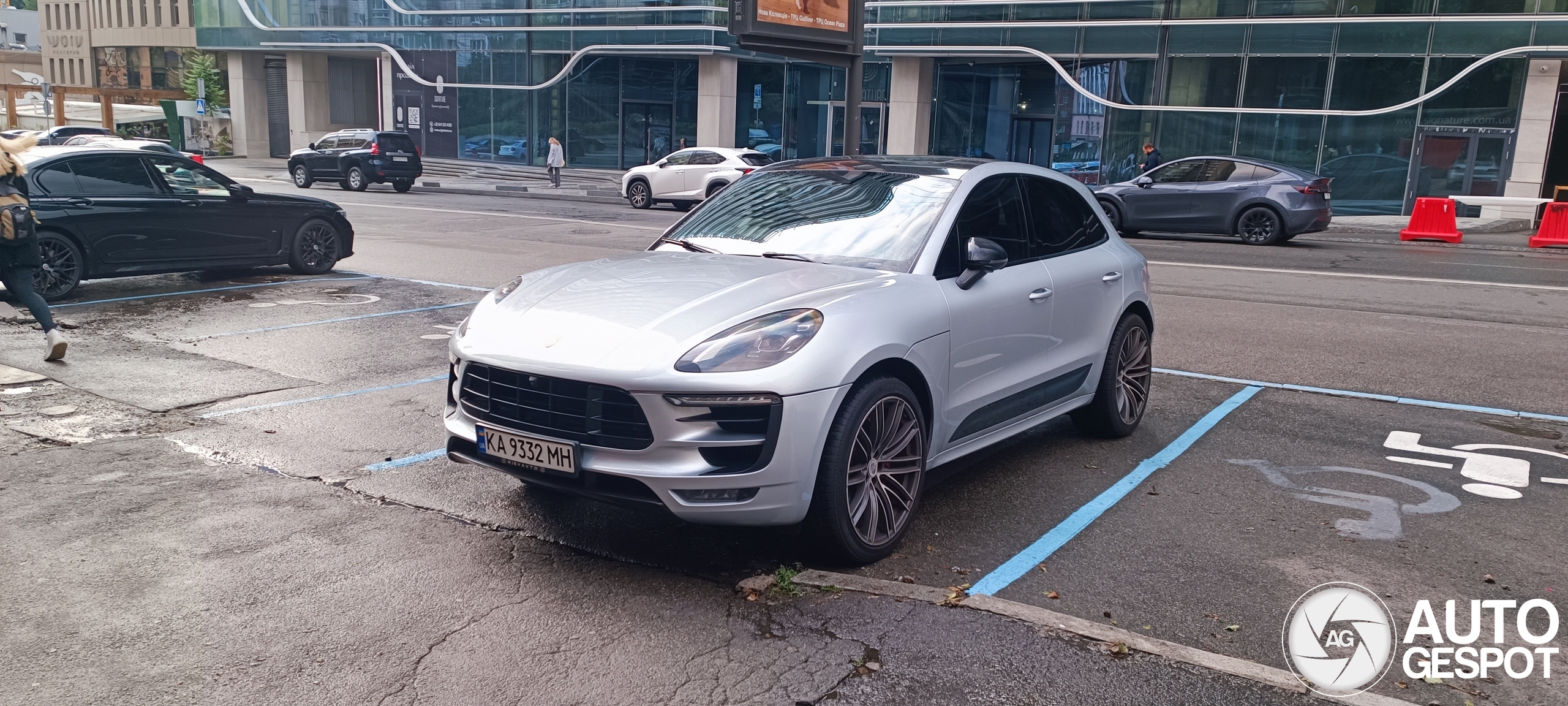 Porsche 95B Macan GTS
