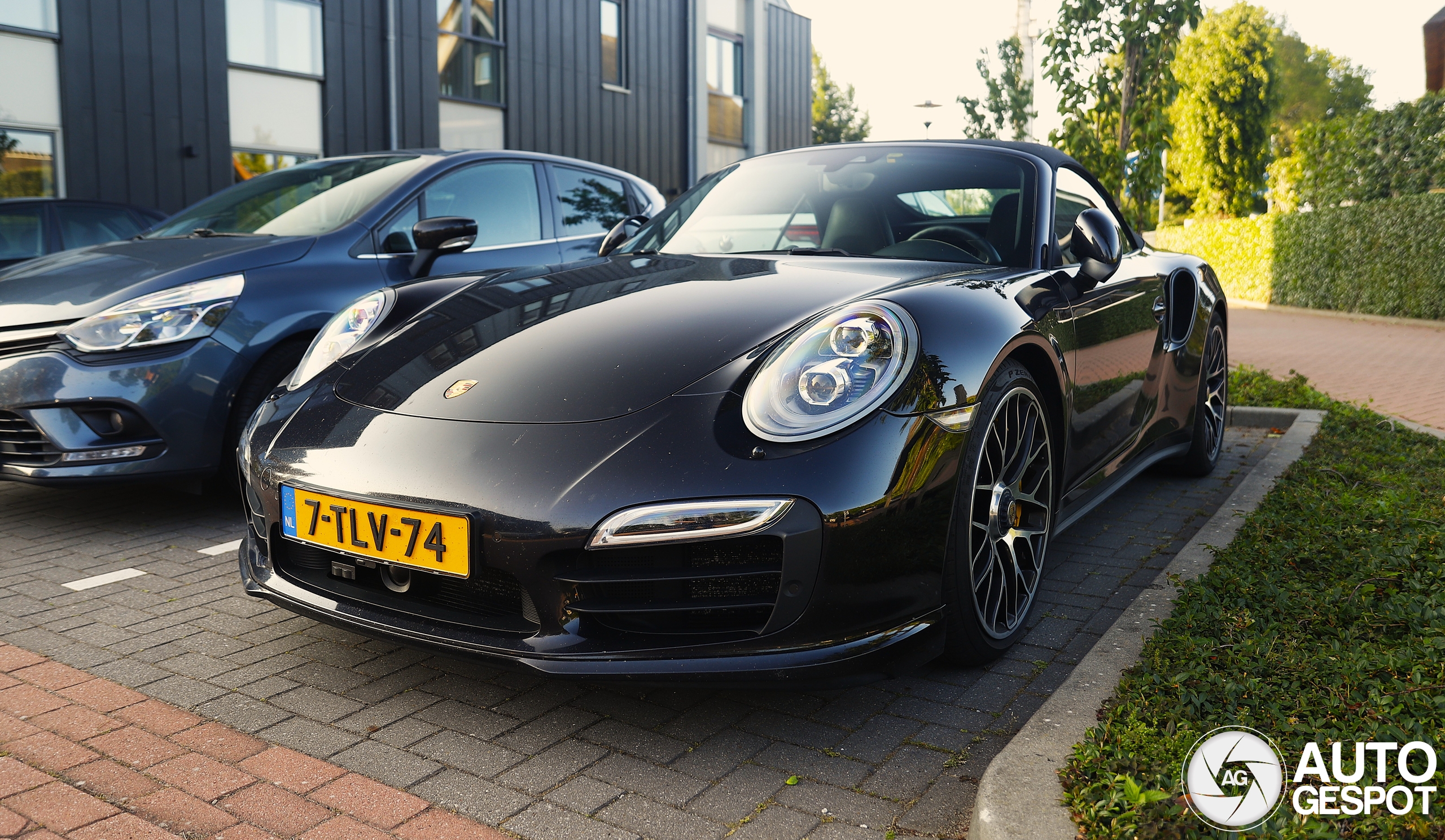 Porsche 991 Turbo S Cabriolet MkI