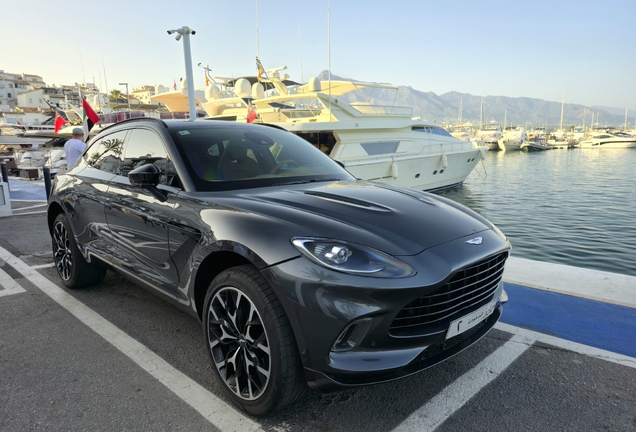Aston Martin DBX